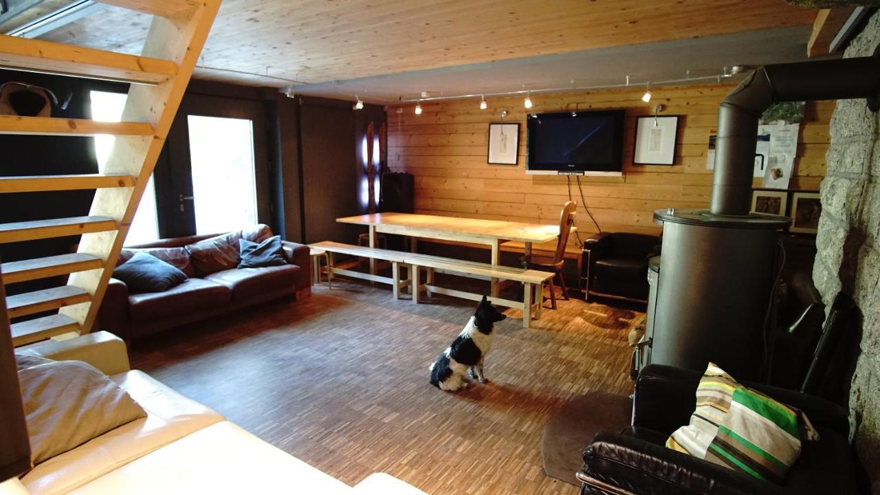Lodge Basecamp