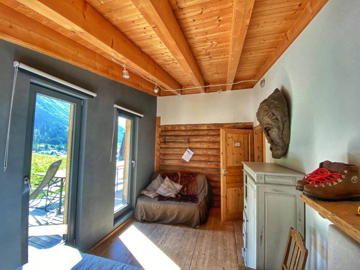 Basecamp Lodge *