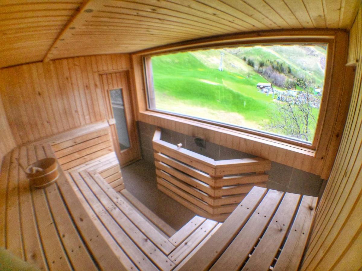 Basecamp Lodge